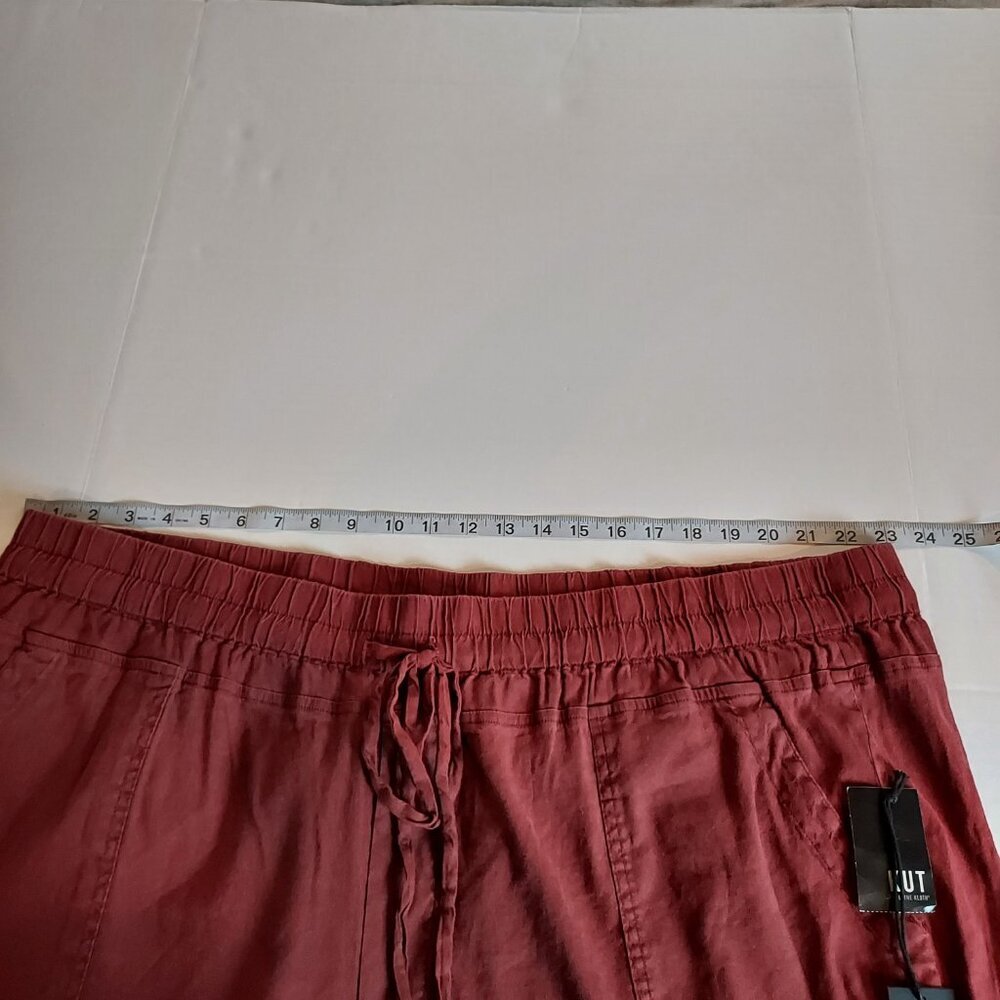 Kut from the Kloth Linen Blend Cropped Pants in Cinnamon Pants Size 2X - Picture 5 of 10